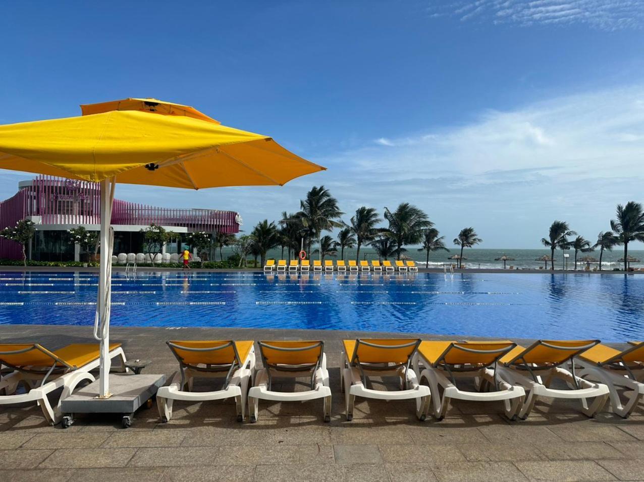 Oceanami Resort & Beach Club Long Hai Exteriör bild